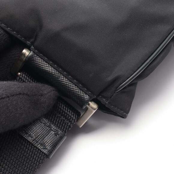 PRADA Black Leather Saffiano Shoulder Bag - Picture 6 of 7